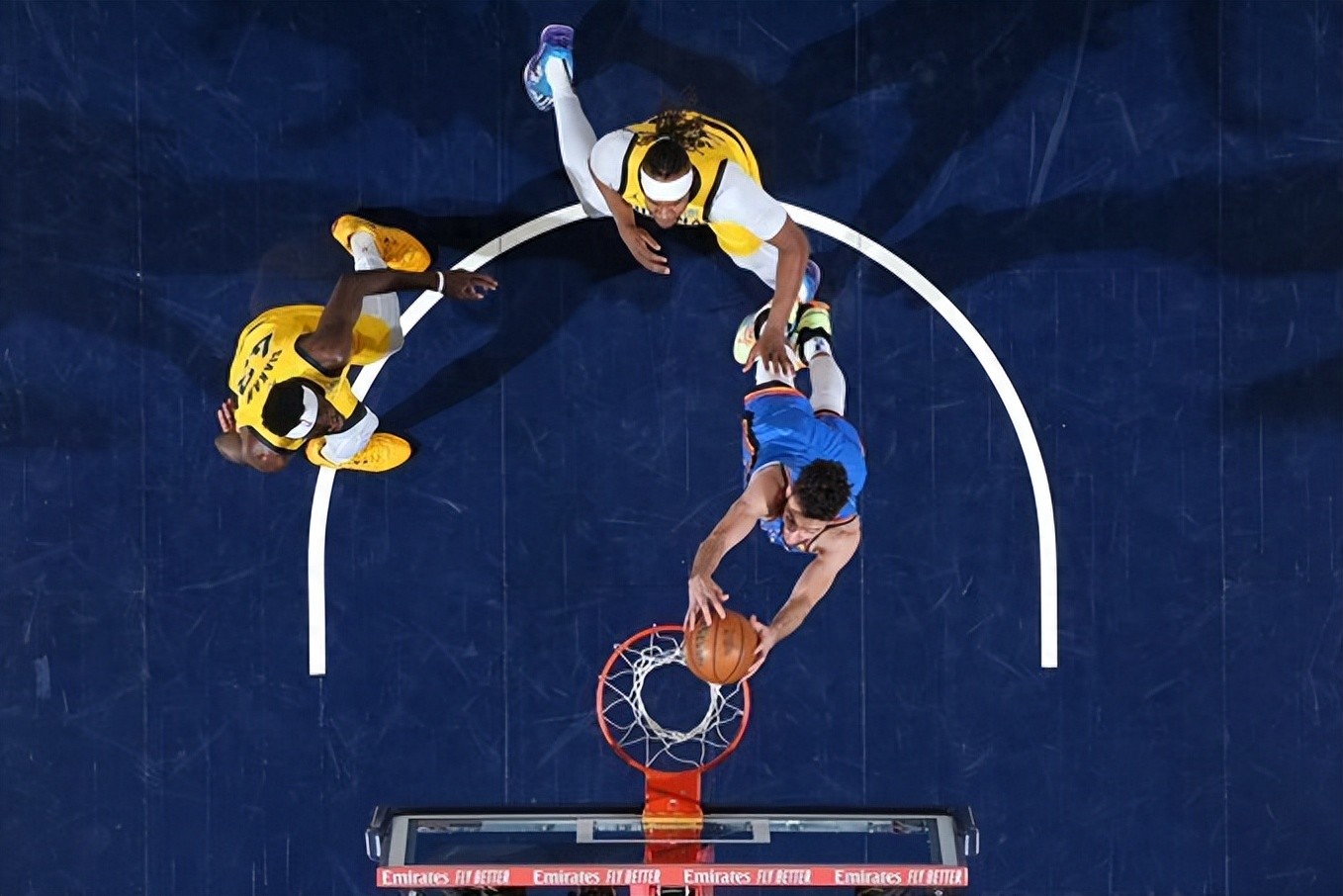 清晨突围战来临，俄克拉荷马雷霆围绕中超造点机会，底气十足，临场指挥获称赞的简单介绍PG GAMES