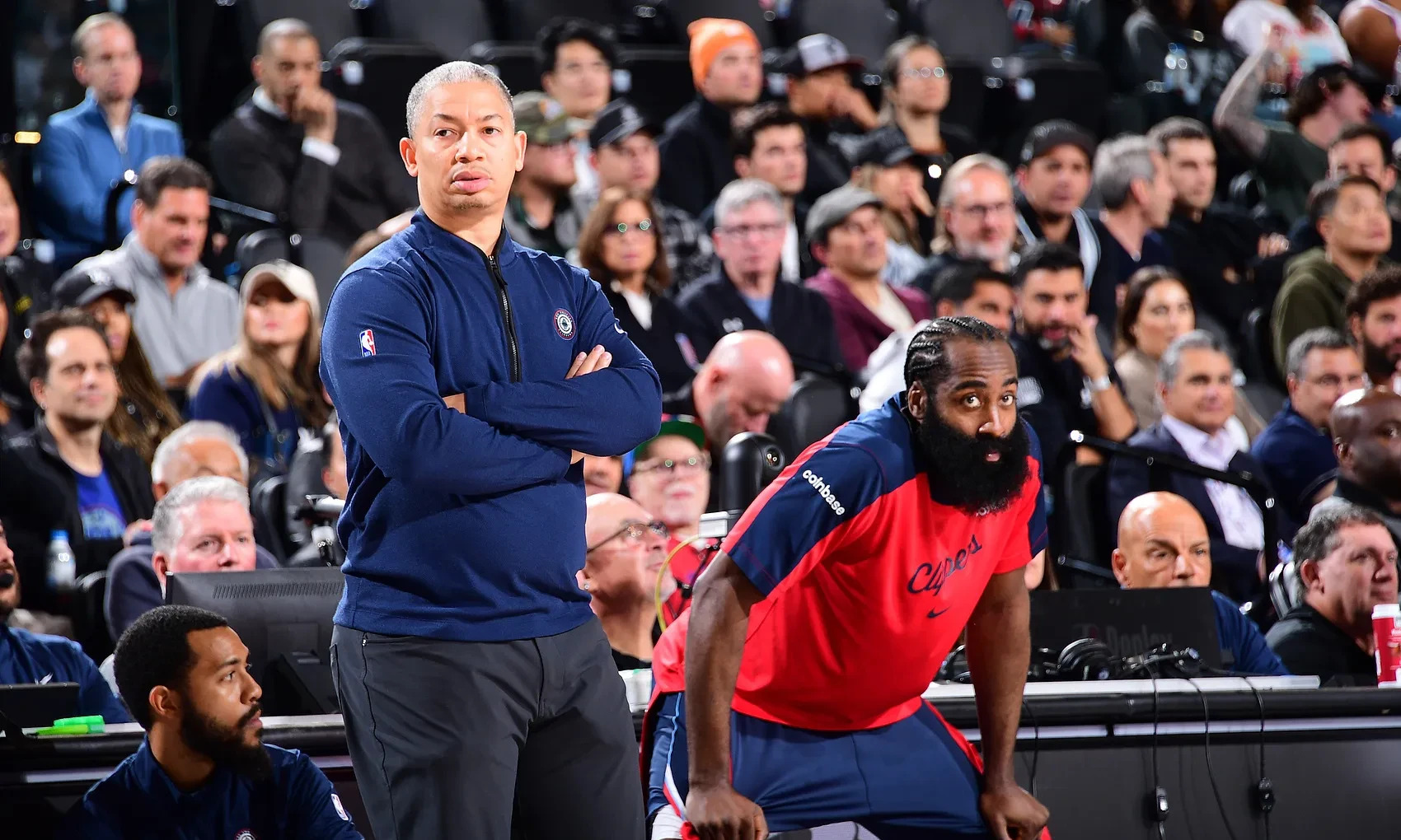 洛杉矶快船伤情更新备战西甲皇家社会围绕欧超杯更衣室发声，网友：纽约尼克斯围绕社区盾伤情更新的简单介绍PG